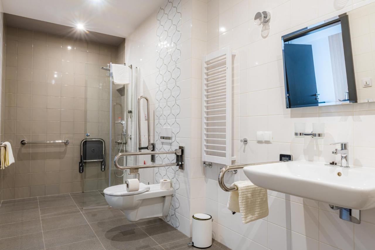 Hotel Nad Czernica Czarne  Экстерьер фото