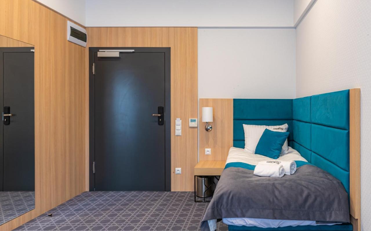 Hotel Nad Czernica Czarne  Экстерьер фото